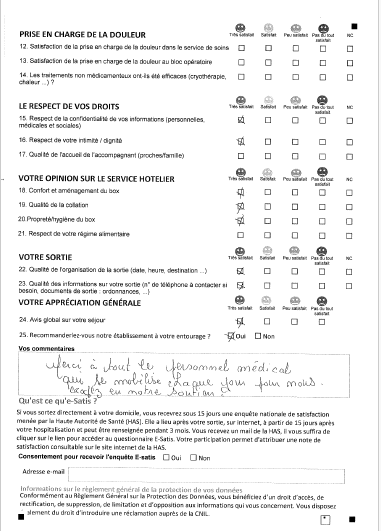 Questionnaire papier scanné pour la lecture optique des réponses (OMR).